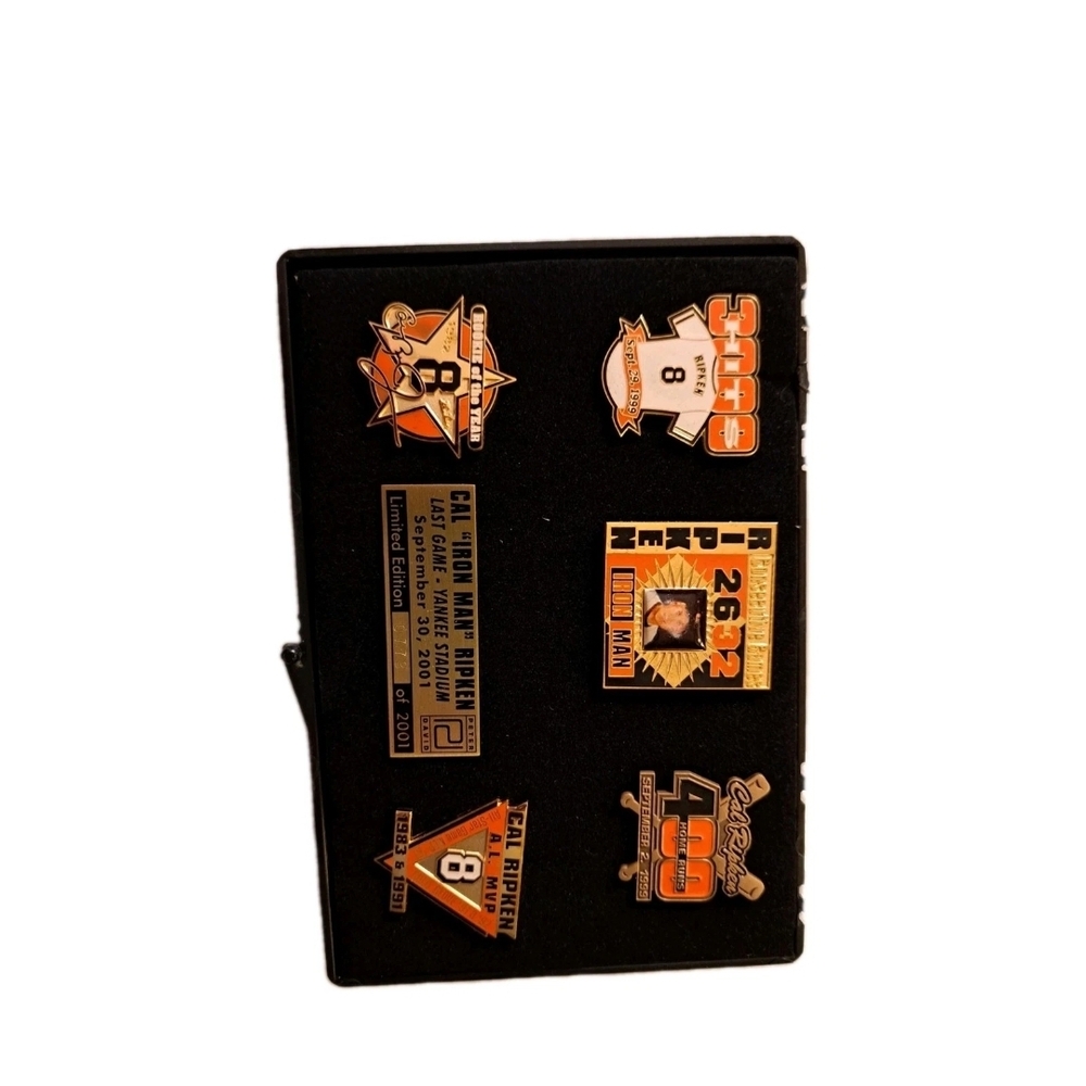 Cal Ripken Jr. Commemorative Pin Set - Picture 2 of 2